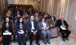 AzMİU-da təhsilin keyfiyyətinin əmək bazarının şərtlərinə uyğunlaşdırılması üçün yeni mərhələ başladı (FOTO)