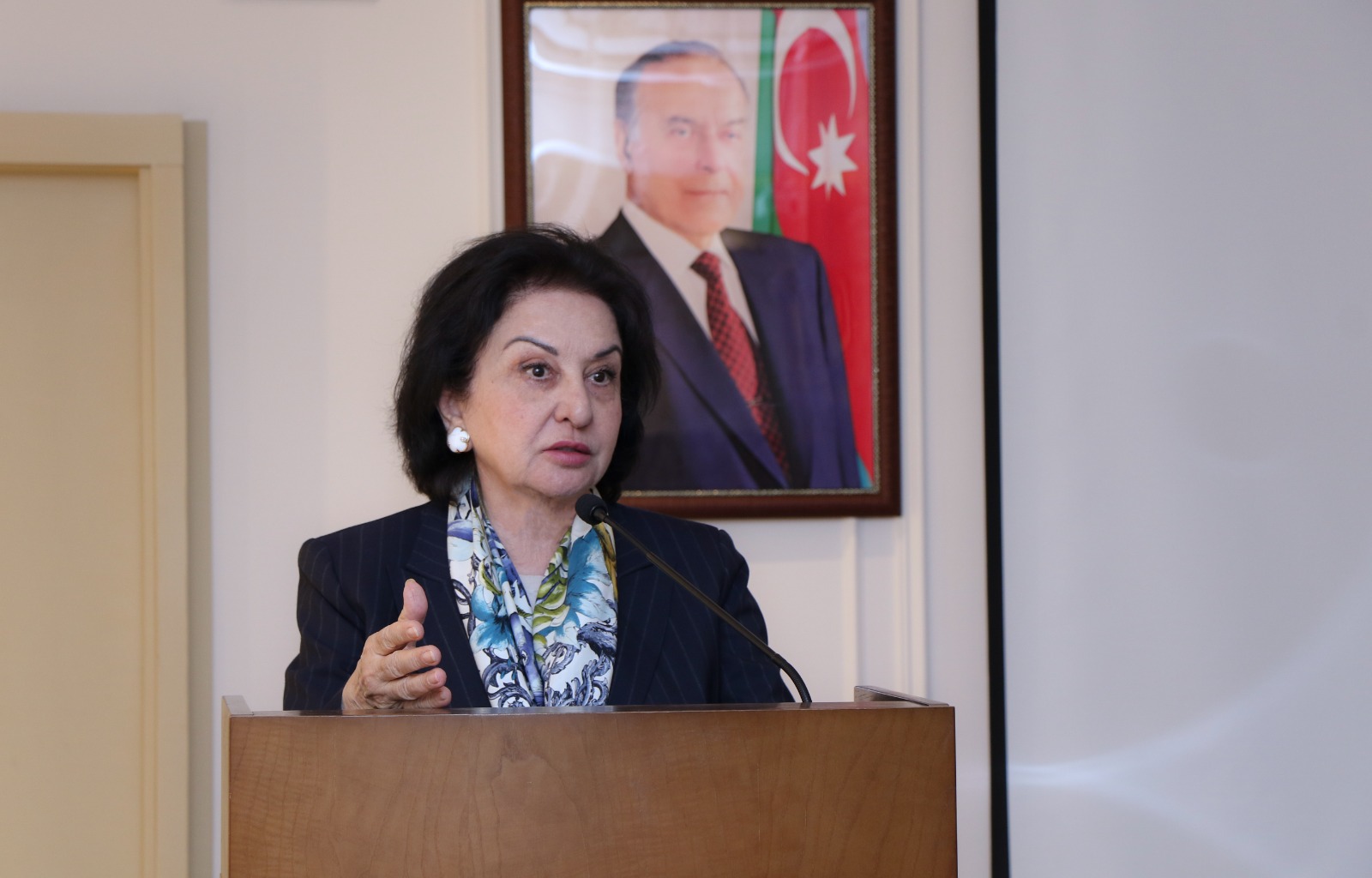 AzMİU-da təhsilin keyfiyyətinin əmək bazarının şərtlərinə uyğunlaşdırılması üçün yeni mərhələ başladı (FOTO)