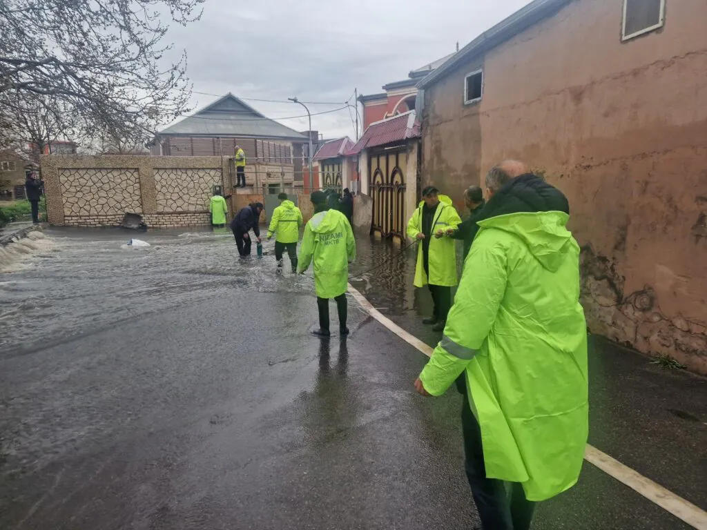 Eldar Əzizov Keşləyə getdi (FOTO)