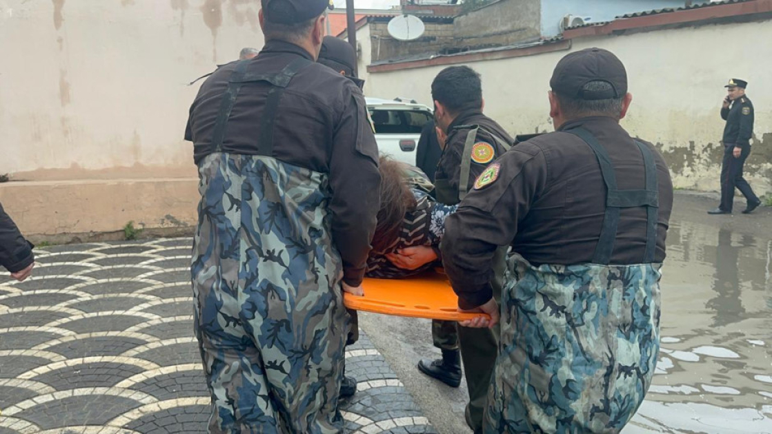 Keşlədə 58 vətəndaş təhlükəsiz əraziyə təxliyə olunub - FHN (FOTO/VİDEO) (YENİLƏNİB-2)