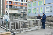 Abşeron Rayon İcra Hakimiyyətinin başçısı su basmış ərazilərdə sakinlərlə görüşdü (FOTO)