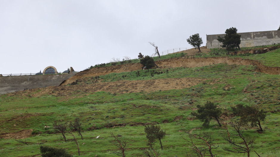 Kəmaləddin Heydərov Badamdardakı sürüşmə zonasında (FOTO/VİDEO)