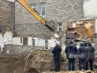 Bakıda kollektor üzərində tikilən ev tam söküldü – tapşırıqlar verildi (FOTO/VİDEO)