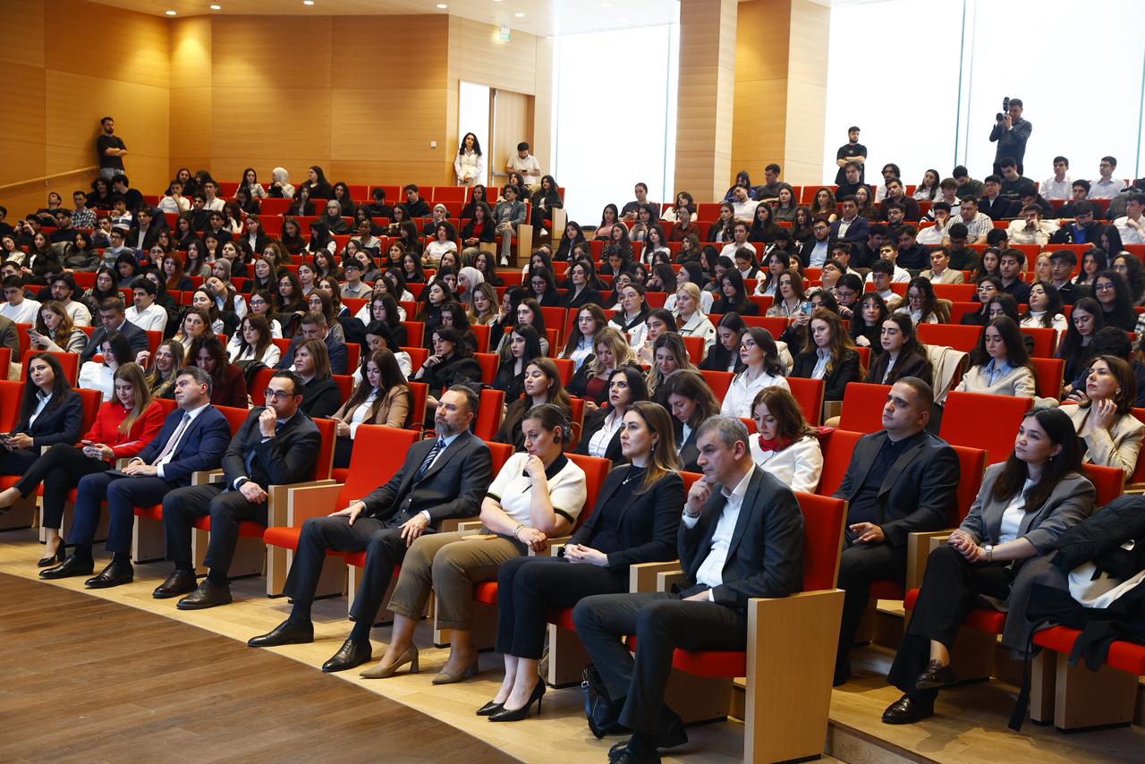ADA Universitetində Karyera Hazırlığı Həftəsinə start verilib (FOTO)