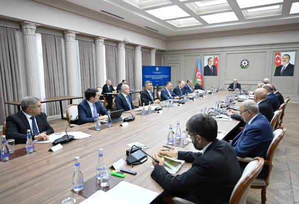 Əli Əsədovun sədrliyi ilə iclas keçirildi: tapşırıqlar verildi (FOTO)
