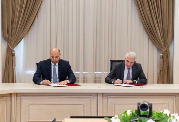 Unibank enerji effektivliyi üzrə EMTA ilə əməkdaşlıq müqaviləsi imzaladı (FOTO)
