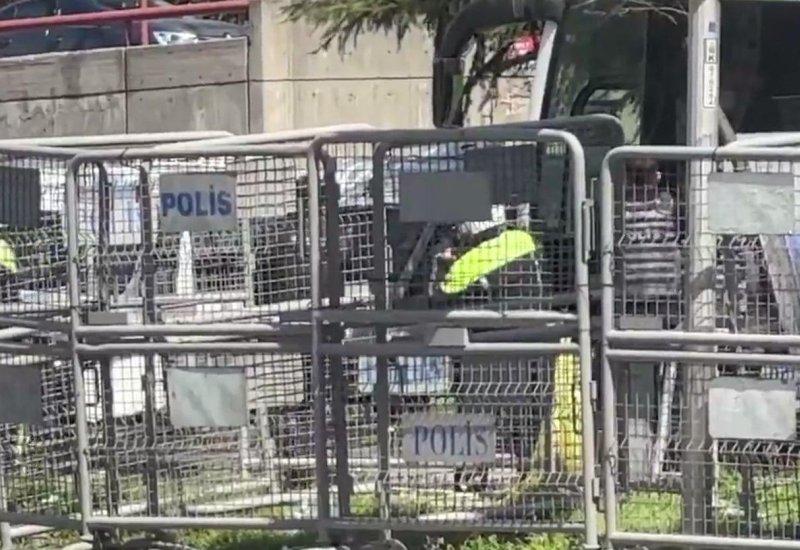 İstanbulda silahlı hücum: təfərrüatlar məlum oldu (VİDEO) (YENİLƏNİB)