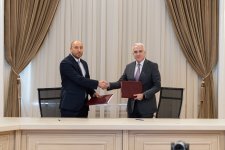 Unibank enerji effektivliyi üzrə EMTA ilə əməkdaşlıq müqaviləsi imzaladı (FOTO)