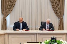 Unibank enerji effektivliyi üzrə EMTA ilə əməkdaşlıq müqaviləsi imzaladı (FOTO)