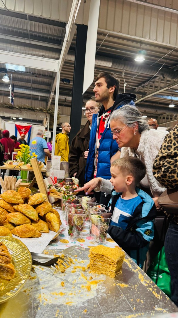 Lüksemburqda Azərbaycan stendinə böyük maraq olub (FOTO)