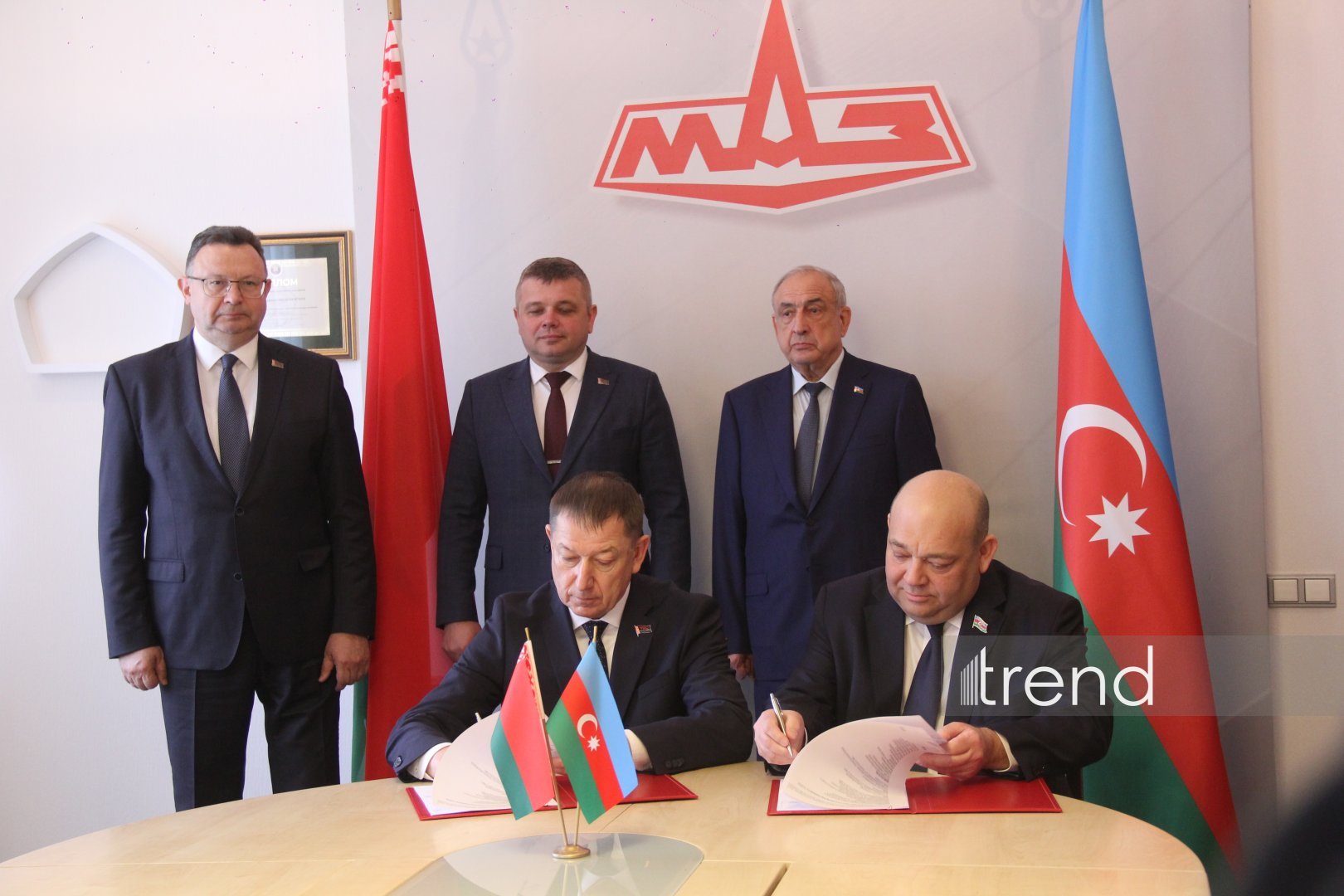 Minsk və Gəncə zavodları arasında yeni saziş ölkələrimizin iqtisadiyyatının inkişafına əlavə töhfə verəcək — Xanlar Fətiyev (FOTO)