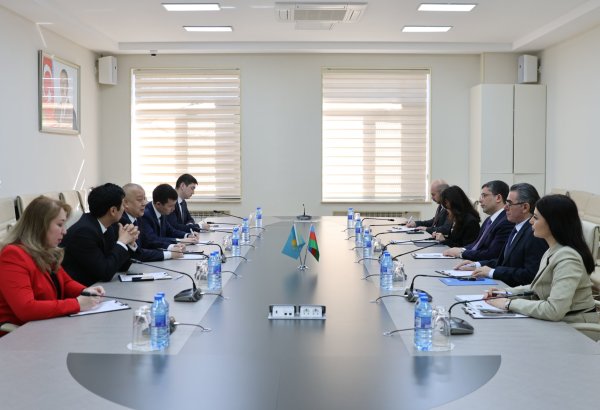 Azərbaycan və Qazaxıstan arasında media sahəsində tərəfdaşlıq müzakirə edilib (FOTO)