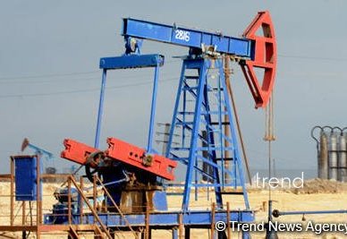 "Brent" markalı neftin qiyməti 82 dollardan aşağı düşüb
