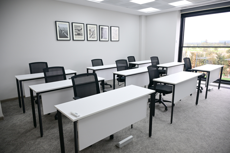 Prezident İlham Əliyev və Birinci xanım Mehriban Əliyeva Milli Aviasiya Akademiyasında Beynəlxalq Təlim Mərkəzinin açılışında iştirak ediblər (FOTO/VİDEO)