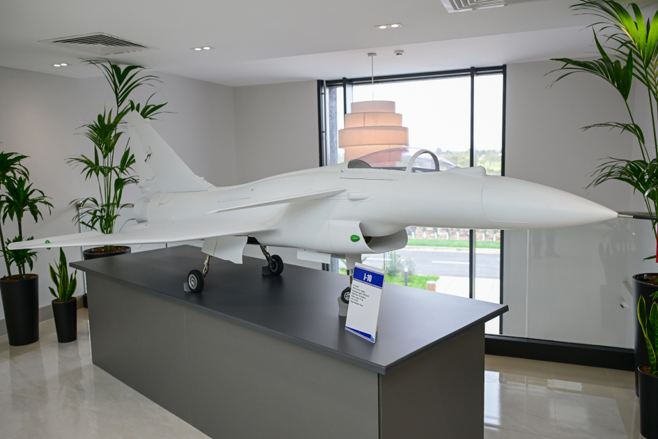 Prezident İlham Əliyev və Birinci xanım Mehriban Əliyeva Milli Aviasiya Akademiyasında Beynəlxalq Təlim Mərkəzinin açılışında iştirak ediblər (FOTO/VİDEO)