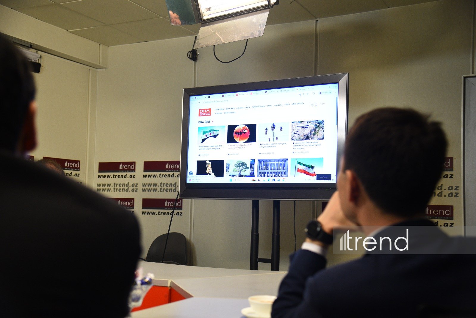 Qazaxıstanın mədəniyyət və informasiya nazirinin müavini və Beynəlxalq İnformasiya Komitəsinin sədri Trend BİA-nın ofisini ziyarət ediblər (FOTO)