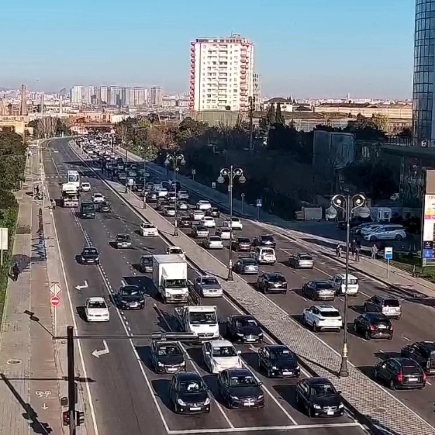 DİQQƏT: Bu yollarda tıxac var - SİYAHI (FOTO)