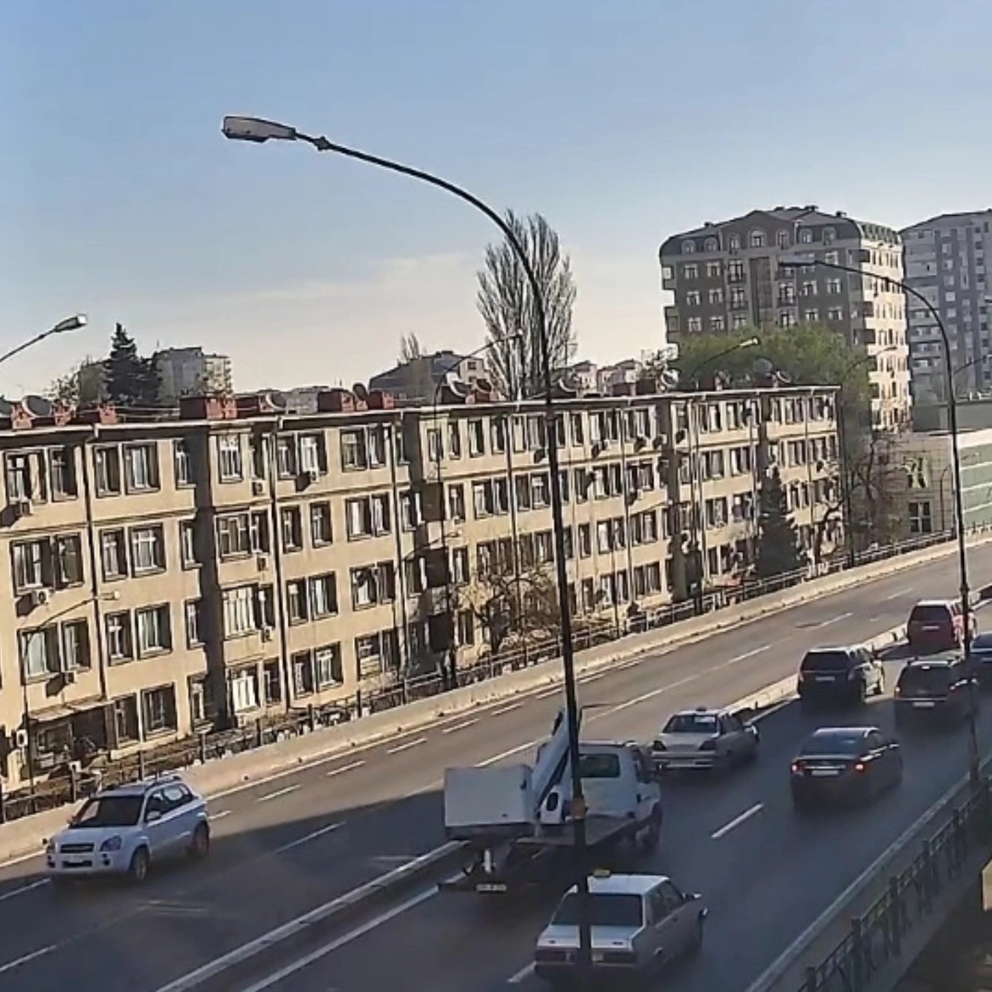 DİQQƏT: Bu yollarda tıxac var - SİYAHI (FOTO)