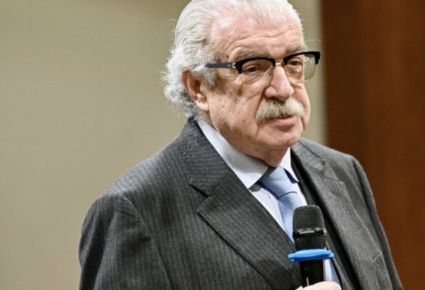 Bakıda Mixail Qusmanın "Hakimiyyət formulu və digərləri haqqında" adlı yaradıcılıq gecəsi keçirilib (FOTO)