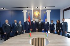 Belaruslu nazir Azerbaycan tikinti assosiasiyasının rəhbər heyətini qəbul edib (FOTO)