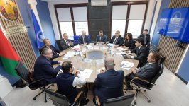 Belaruslu nazir Azerbaycan tikinti assosiasiyasının rəhbər heyətini qəbul edib (FOTO)