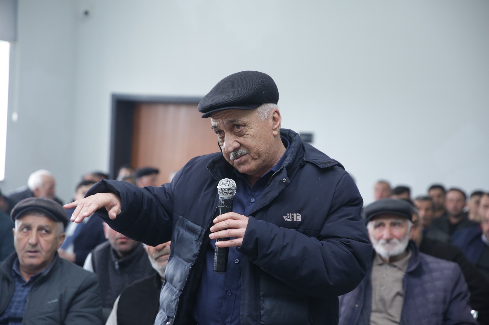 Xaçmazın Palçıqoba kəndində sakinlərin müraciət və təklifləri dinlənilib (FOTO)