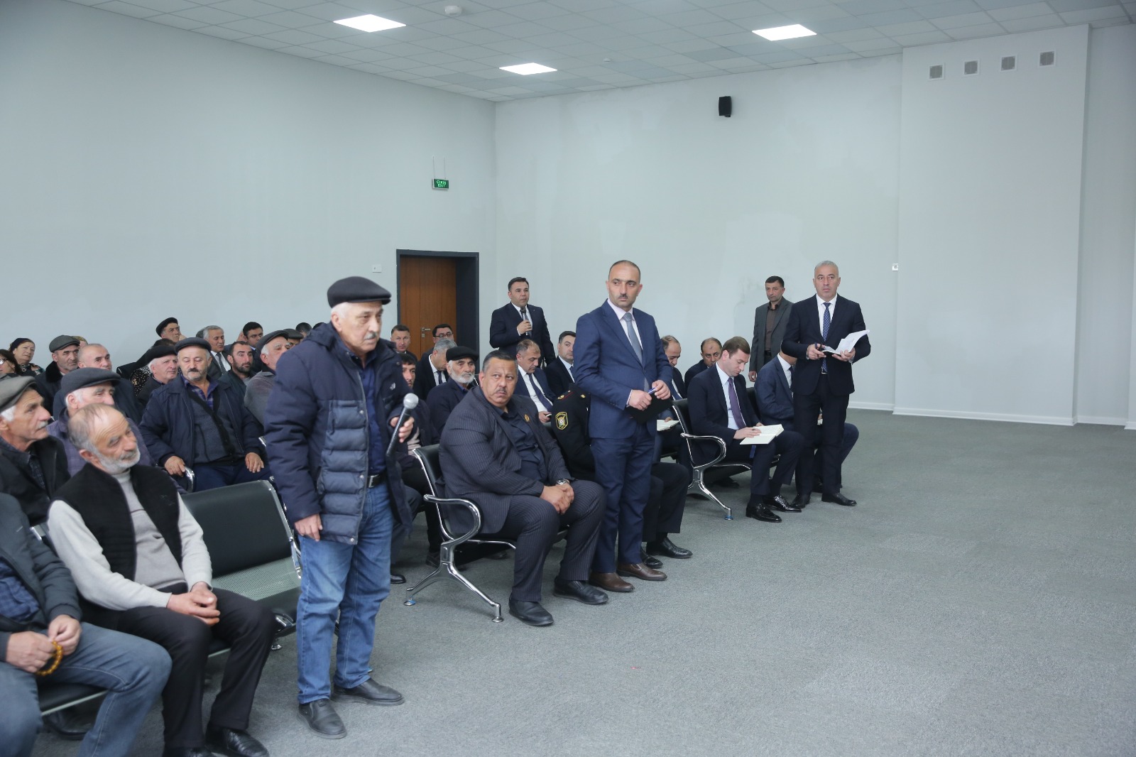 Xaçmazın Palçıqoba kəndində sakinlərin müraciət və təklifləri dinlənilib (FOTO)