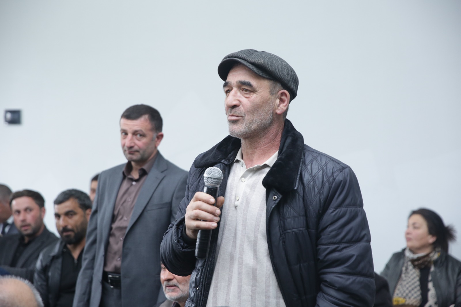 Xaçmazın Palçıqoba kəndində sakinlərin müraciət və təklifləri dinlənilib (FOTO)