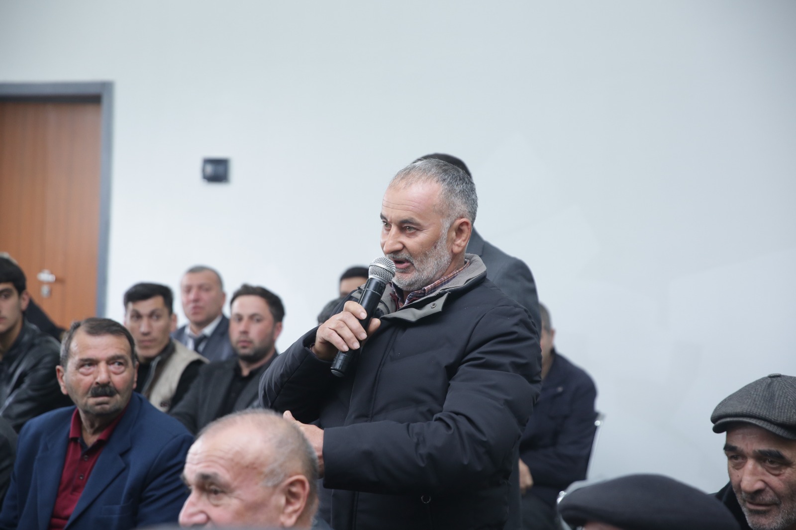 Xaçmazın Palçıqoba kəndində sakinlərin müraciət və təklifləri dinlənilib (FOTO)