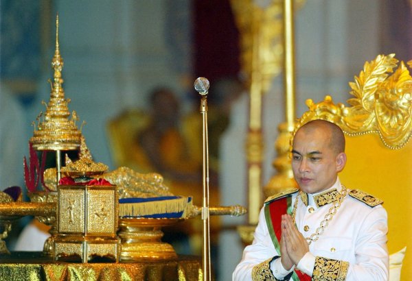 Kamboca kralında xərçəng aşkarlanıb