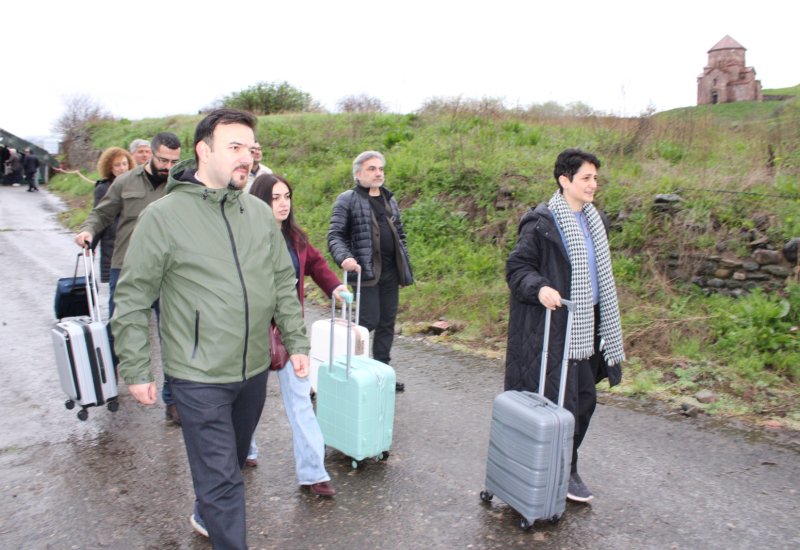 “Sülh Körpüsü” təşəbbüsü çərçivəsində Azərbaycan və Ermənistan arasında növbəti dəyirmi masa keçiriləcək (FOTO/VİDEO)