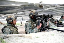 Zakir Həsənov döyüş atışlı taktiki təlimi yoxladı (FOTO)