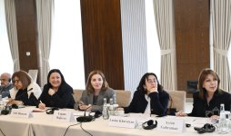 “Sülh Körpüsü” təşəbbüsü çərçivəsində Qəbələdə Azərbaycan və Ermənistan arasında keçirilən dəyirmi masa işini davam etdirib (FOTO)