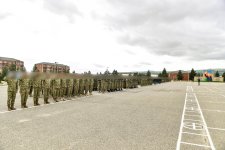 DSX-nin elit hərbçilərinə beret verildi (FOTO)