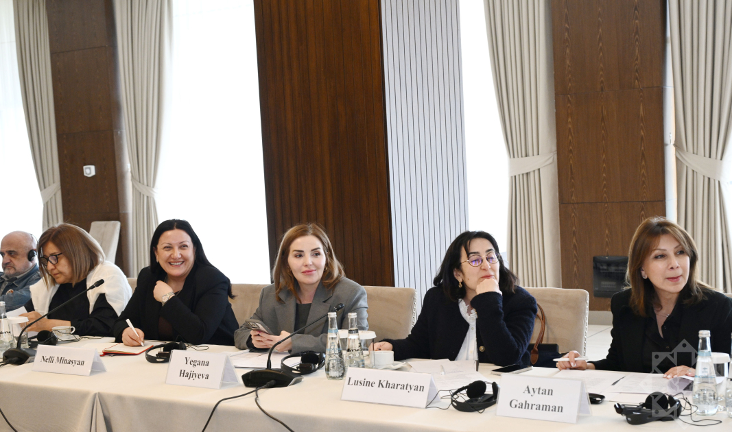 “Sülh Körpüsü” təşəbbüsü çərçivəsində Qəbələdə Azərbaycan və Ermənistan arasında keçirilən dəyirmi masa işini davam etdirib (FOTO)