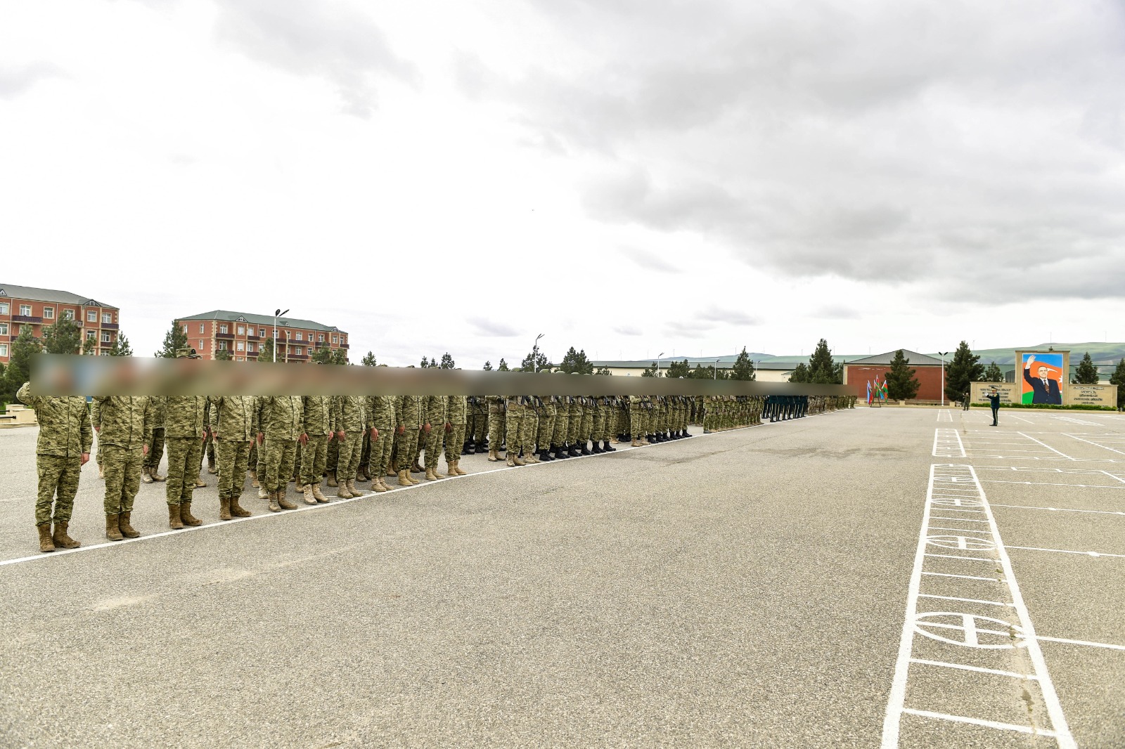 DSX-nin elit hərbçilərinə beret verildi (FOTO)