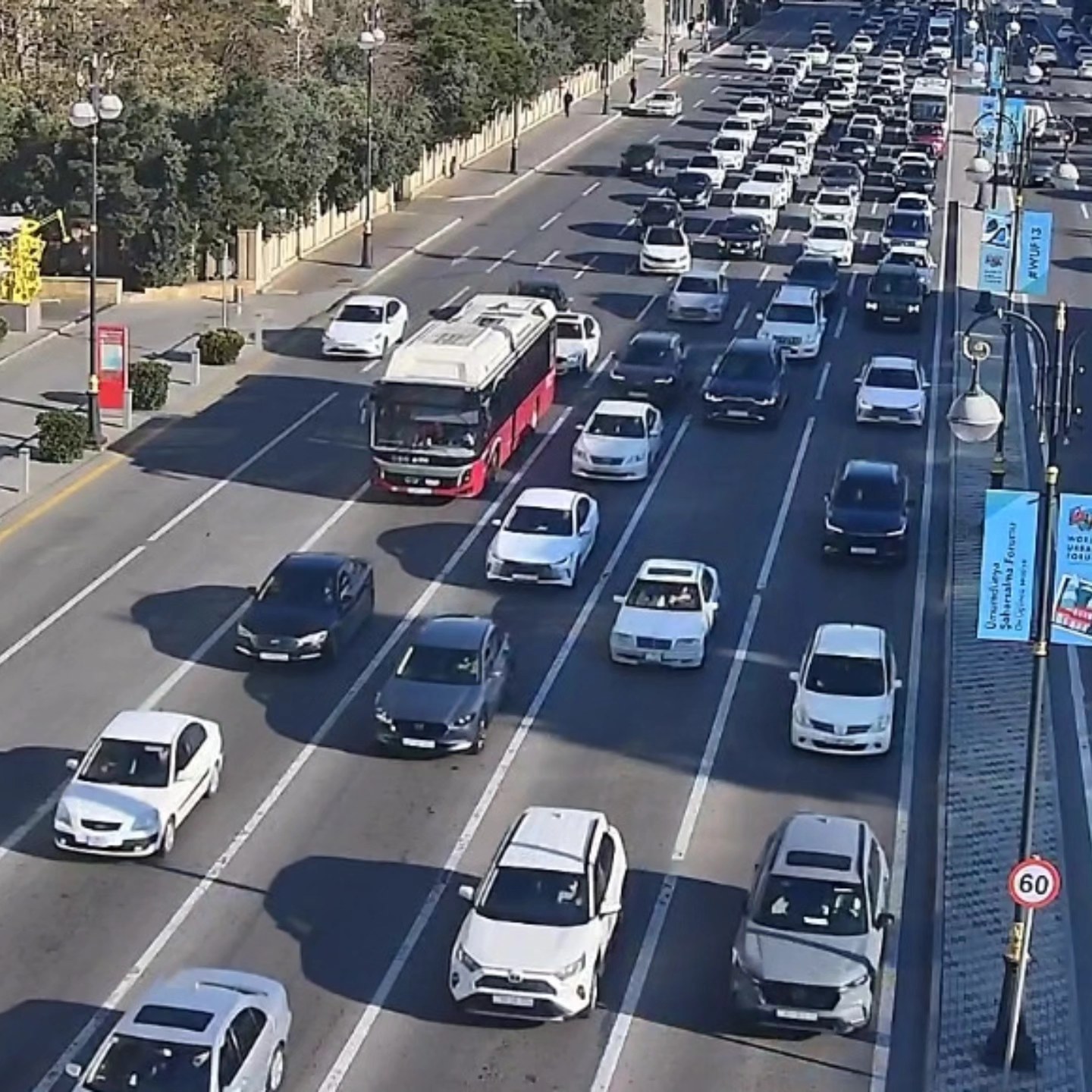 DİQQƏT: Bu yollarda tıxac var - SİYAHI (FOTO)