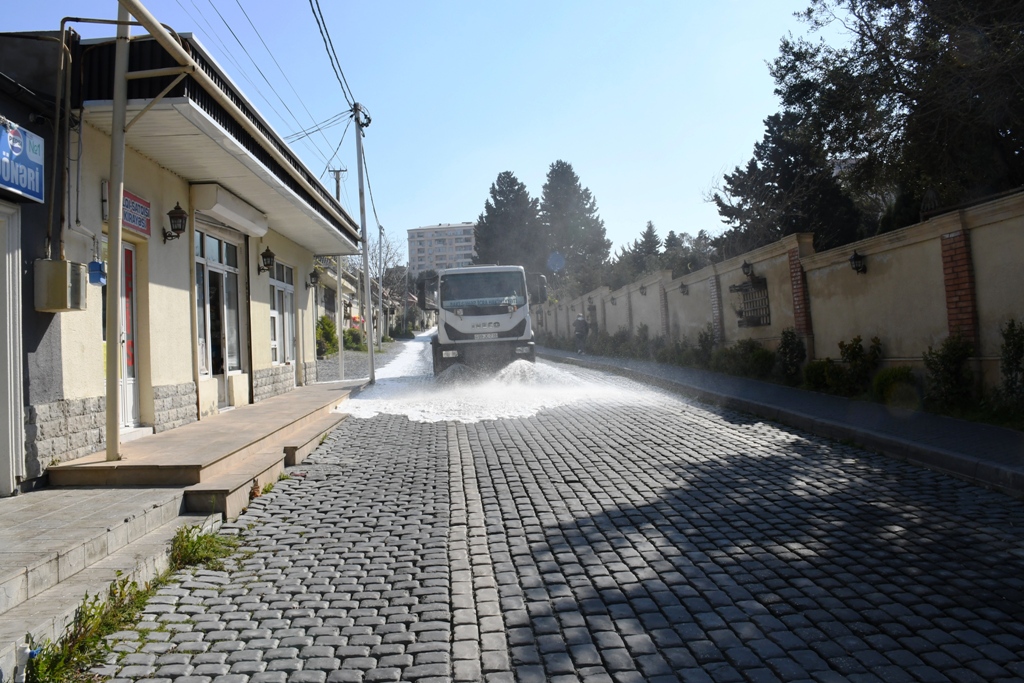 Bu gün paytaxtda 550 küçə yuyulub (FOTO)