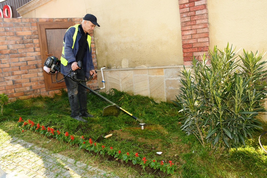 Paytaxt küçələri yuyulub (FOTO)