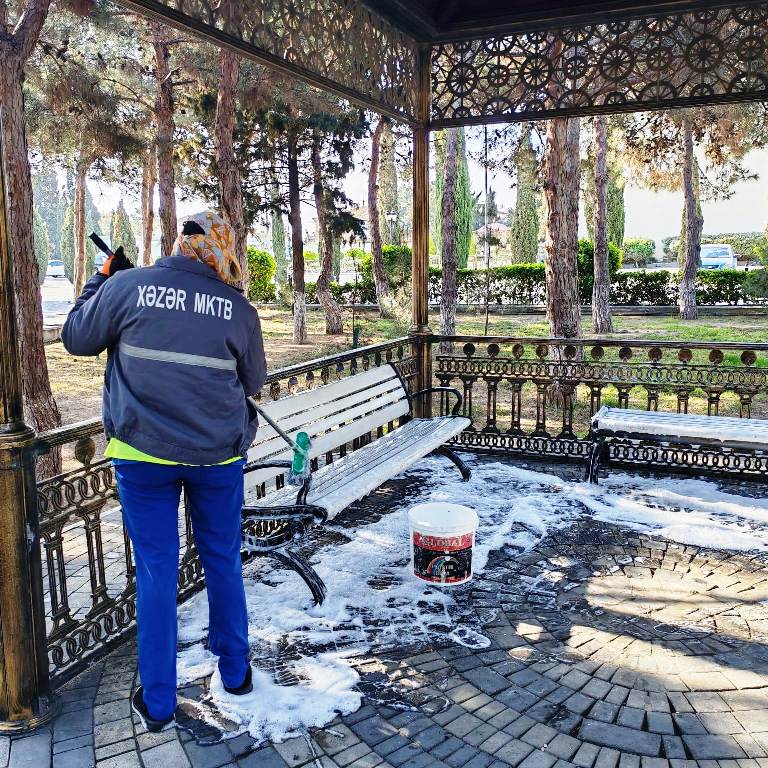 Paytaxt küçələri yuyulub (FOTO)