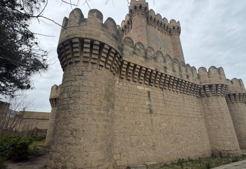 Böyük Mərdəkan qəsrinin bəzi hissələrində çökmə baş verib