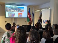 Finlandiyanın ilk qadın prezidenti Azərbaycan Evinin qonağı olub (FOTO)