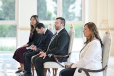 Prezident İlham Əliyev Kolumbiyanın Azərbaycanda yeni təyin olunmuş səfirini qəbul edib (FOTO/VİDEO) (YENİLƏNİB)