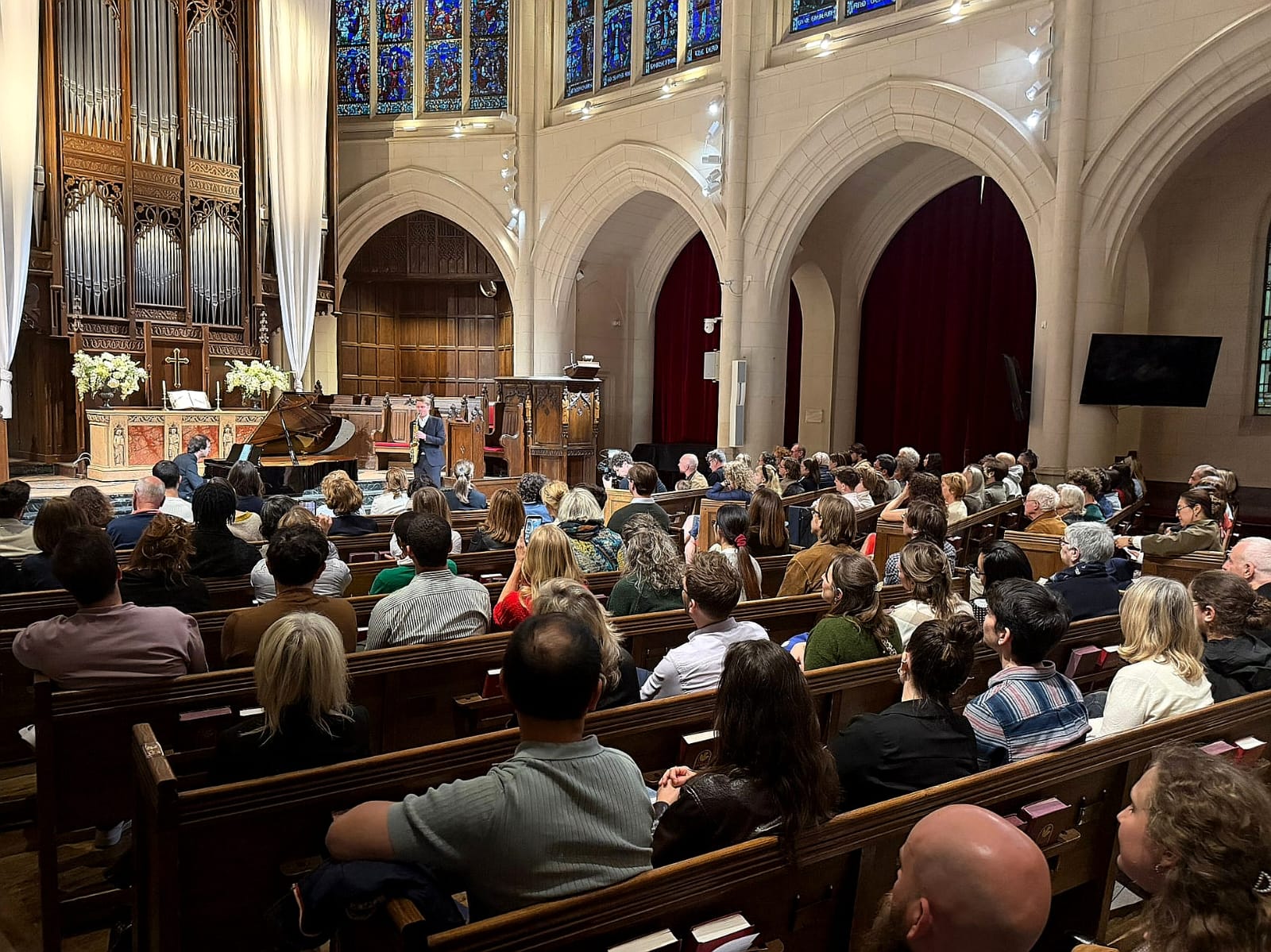 Parisdə azərbaycanlı pianoçunun konserti maraqla izlənib (FOTO)