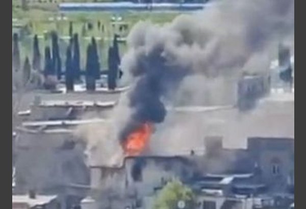 Bakının mərkəzində yanğın (FOTO/VİDEO) (YENİLƏNİB)