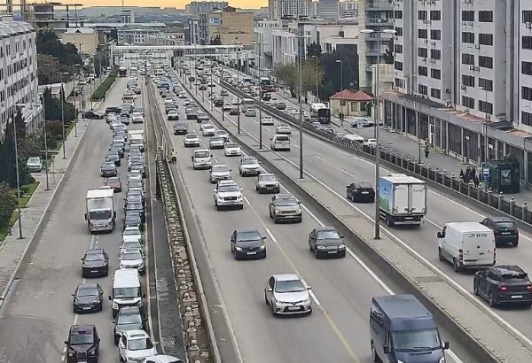 DİQQƏT: Bu yollarda tıxac var - SİYAHI