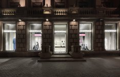 Emporio Armani Bakıda yenilənmiş mağazasını və yaz-yay 2026 kolleksiyasını təqdim etdi (FOTO)