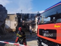 Bakının mərkəzində yanğın söndürülüb (FOTO/VİDEO) (YENİLƏNİB)
