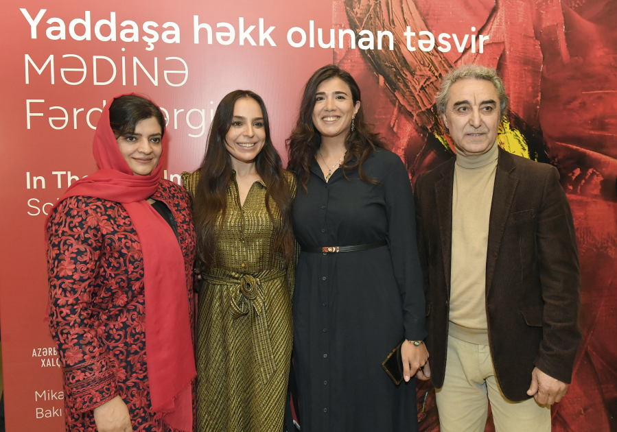 Leyla Əliyeva və Alena Əliyeva Milli Xalça Muzeyində “Yaddaşa həkk olunan təsvir” adlı fərdi sərginin açılışında iştirak ediblər (FOTO)