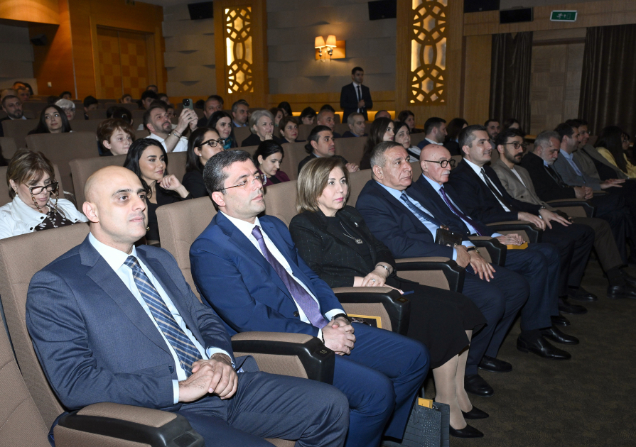 Leyla Əliyeva və Alena Əliyeva “Mən, Lalə, bir də Şerlok Holms 2” filminin ikinci mövsümünün təqdimat mərasimində iştirak ediblər (FOTO)